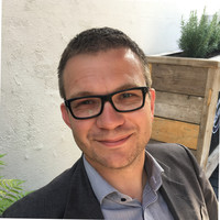 Ulrik Hostrup Larsen
