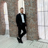Sezer Demir