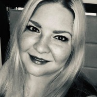 Laura Murray