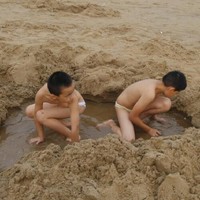 Aiguo Zhou