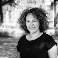 Sandra Van Der Zee