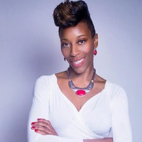Dominique Nolan, Ma
