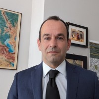 Lorenzo E. M.
