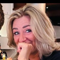 Nathalie Peek