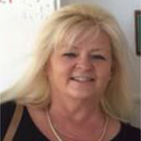 Tina Standen