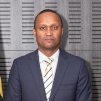 Éder Pina, ● Banker ● Digital Enthusiast ● Entrepreneur