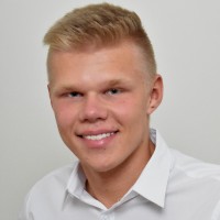 Niklas Steenfatt