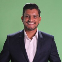Akshay Bakas