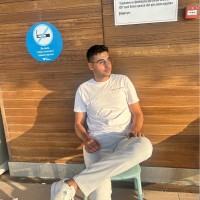 Yunus Emre Kan