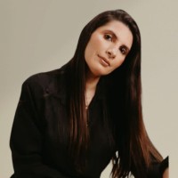 Viviane Weber Soares