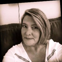 Paula Howell
