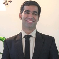 Dr Sunil Puraswani