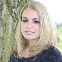 Jessica Holmes