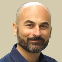 Hamit Özbek