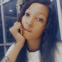 Queen Eze