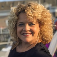 Carolyn Eckert