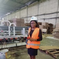 crystel caroline Tchocgnia