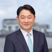 Whanik Kim