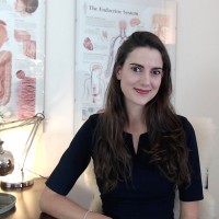 Emilia de Vries, MA