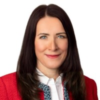 Nicole Miles, Llm