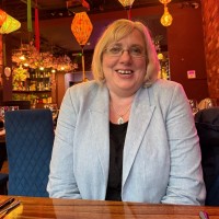 Liz Barrowcliffe