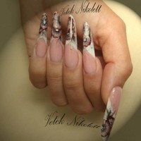 Niki Nails
