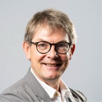 Dr Andrew Muir