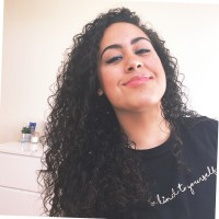 Lorenna L.