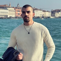 Vlad Angheluta