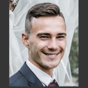 Marek Uksa