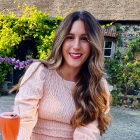 Carly Lamenta