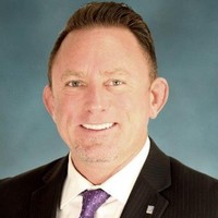 Robert Weichelt, Broker