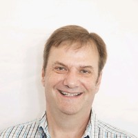 Dr Stuart Maxwell