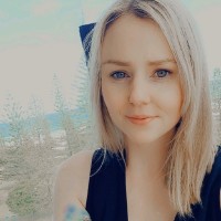 Julianne Van Den Helm