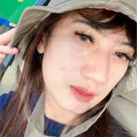 Henny Cahyani