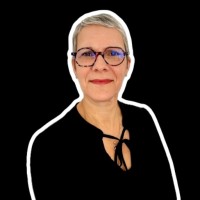 Claire Moreira