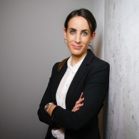 Dr. Julia Metz