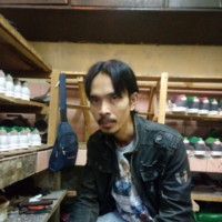 Yayan L