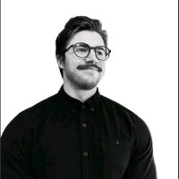 Kevin Straughan