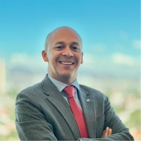 Luis Yance, Cfa