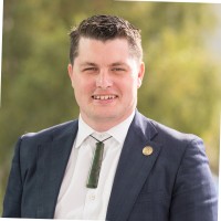 Alex Greaves