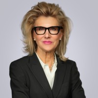 Julianne Cruz, Cfp®, Crpc®