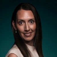 Michelle Cluver, Cfa
