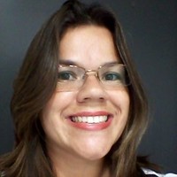Débora Souza Carolino