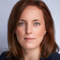 Nina R.