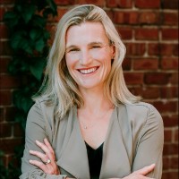 Kelly Van Niekerk