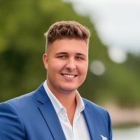 Simon Reif