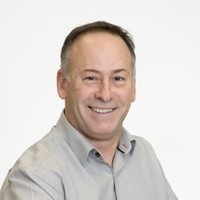 Yves Caron, Oma