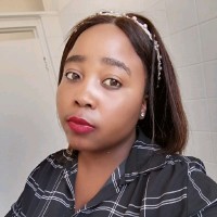 Yanga Sotshongaye