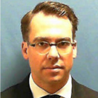 Dr. Lukas W.